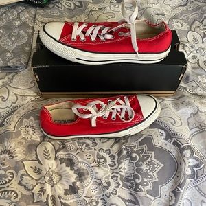 Red Classic Converse Size 7